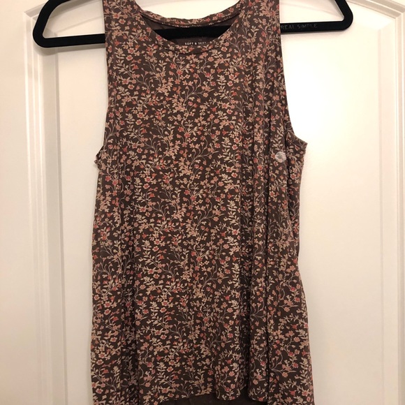 Almost Brand New American Eagle Flower Tanktop - Picture 1 of 2